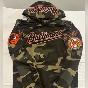 Baltimore Orioles camo hoodie #MLB #Orioles
New with tags - thick 
Size: S